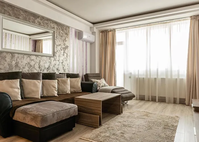 Adonis Albu\'S Residence